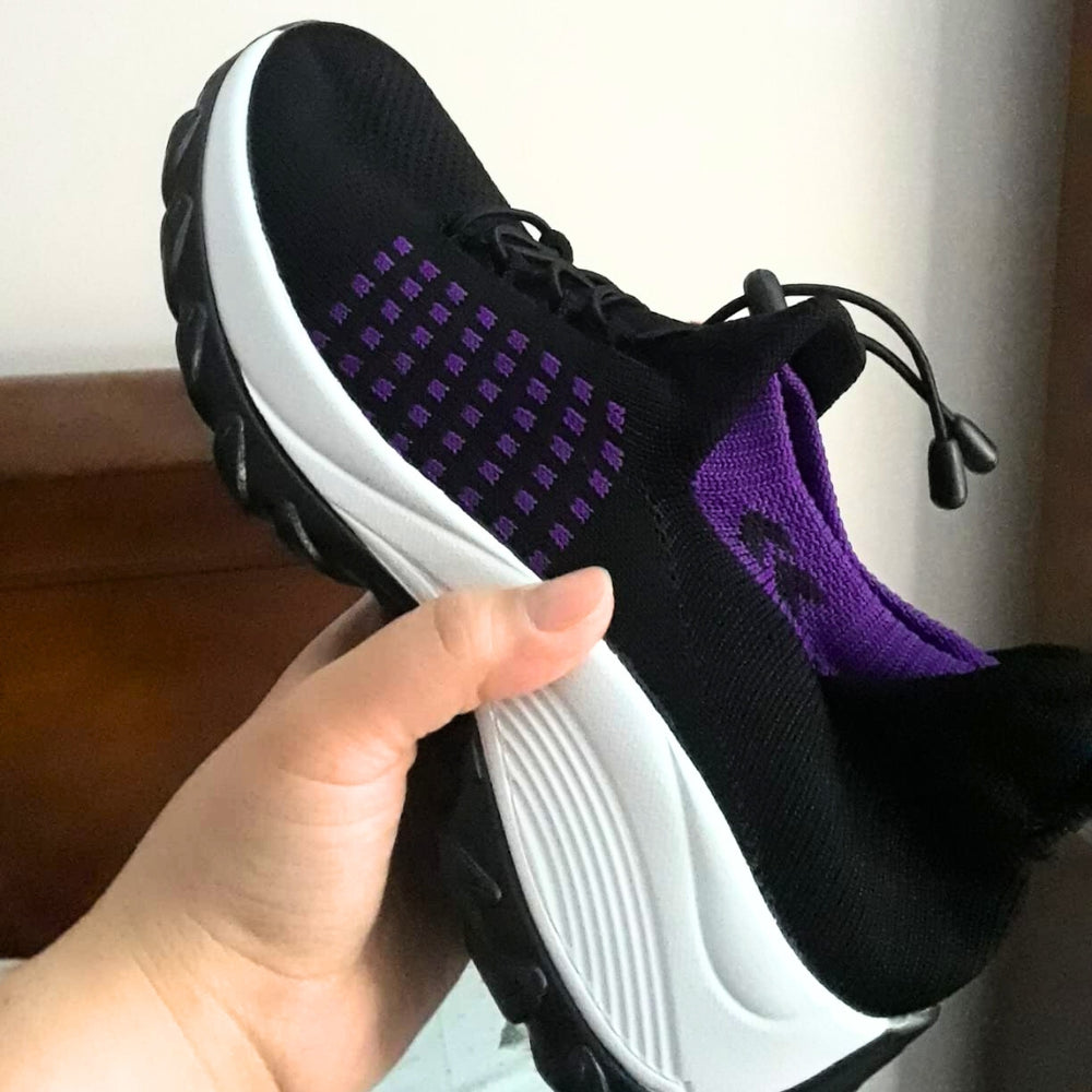 <h2><strong>Customers love our shoes!</strong></h2>