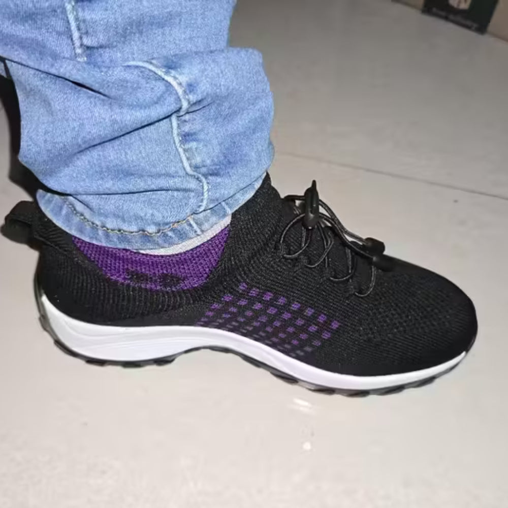 <h2><strong>Customers love our shoes!</strong></h2>